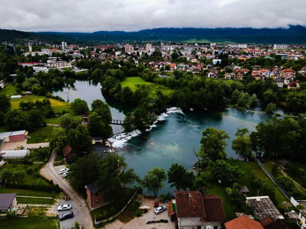 Holiday Home Waterfall View Bihać Exterior foto